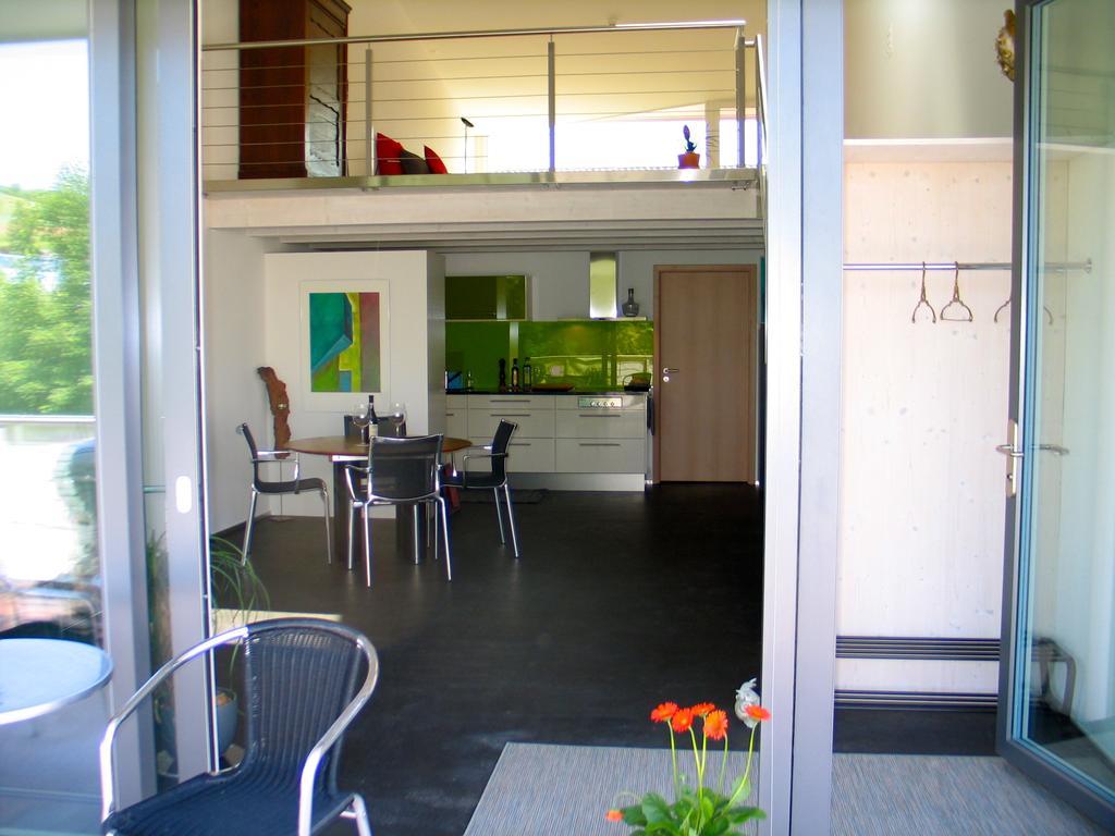 شقة Artist'S Loft Zur Maloya Ormalingen الغرفة الصورة